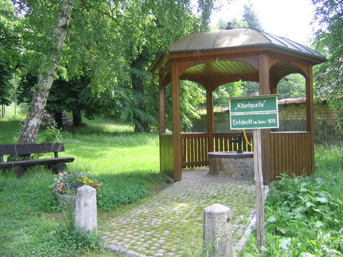 Bild 3 Albertquelle im Eckhardt-Park