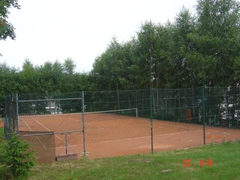 Bild 11 Tennisplatz