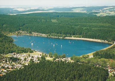 Bild 13 Greifenbach - Stauweiher ; beliebter Badesee ca 1,0 km entfernt