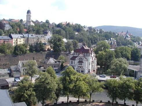 Bild 2 Zeller Berg mit Friedenskirche