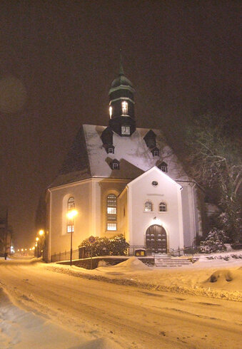 Bild 7 Die Kirche "Zur Ehre Gottes" in winterlichem Gewand