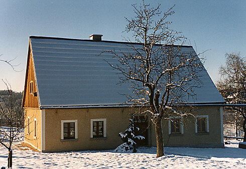 Bild 3 Tagelöhnerhaus ("Nadlerhaus") im Ortsteil Hundshübel