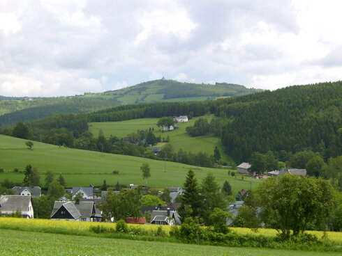 Bild 1 Blick zum Schwartenberg