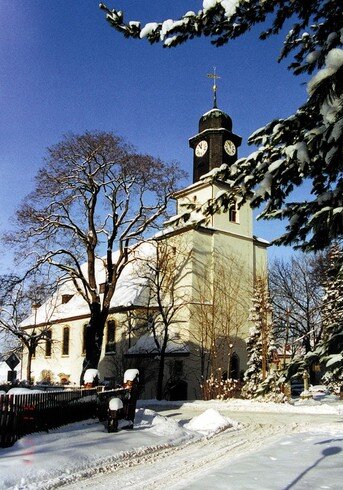 Bild 3 Zöblitzer Stadtkirche im Winter