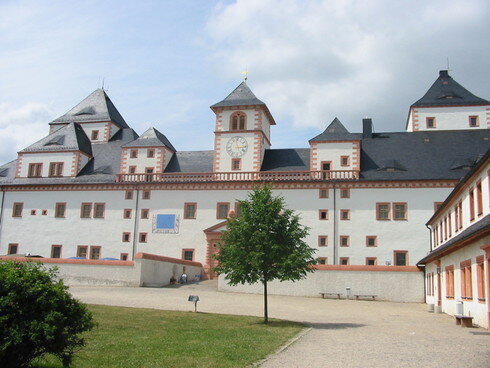 Bild 1 Südtor von Schloss Augustusburg