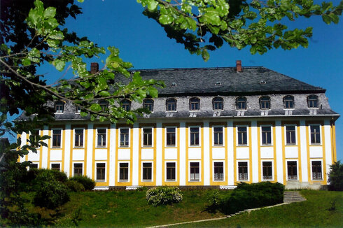 Bild 1 Schloss Leubnitz