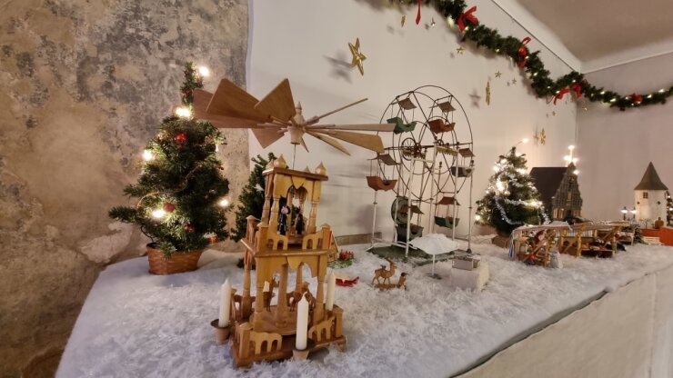 Bild 2 Die diesjährige Weihnachtsschau des Vogtlandmuseum stimmt auf die besinnliche Weihnachtszeit ein.