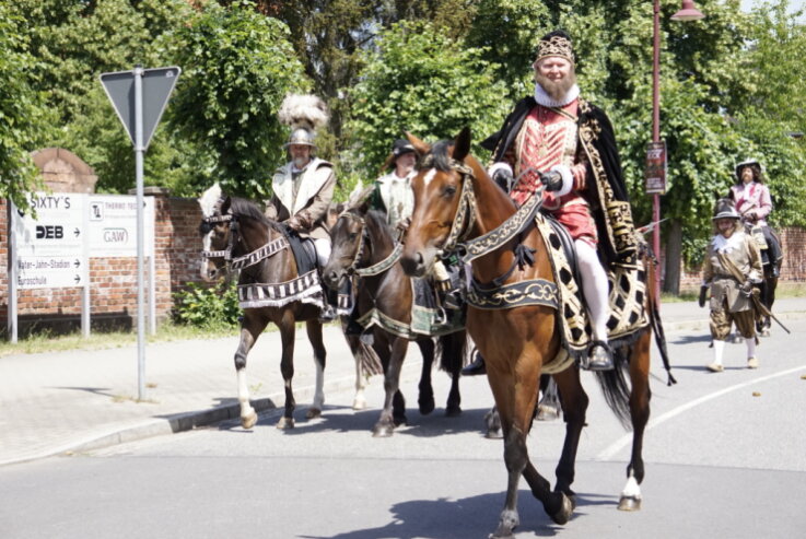 Bild 2 Mit über 70 Darstellern und 44 Pferden wird der "Lebendige Fürstenzug" ein sehenswertes Spektakel.