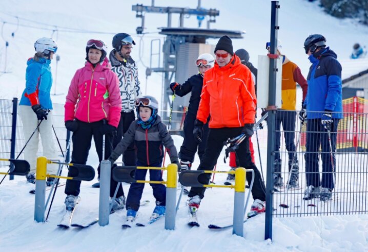 Bild 6 Das Team der Skiwelt freute sich über einen reibungslosen Ablauf an der Talstation.