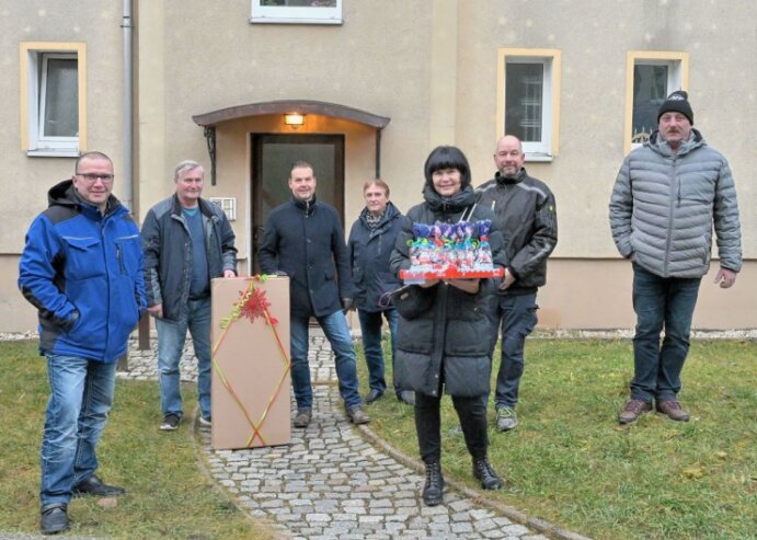 Bild 1 Der Ortschaftsrat Bad Schlema hat bei der Kinderarche in Bad Schlema jetzt für eine besondere Weihnachtsüberraschung gesorgt. Foto: Ralf Wendland