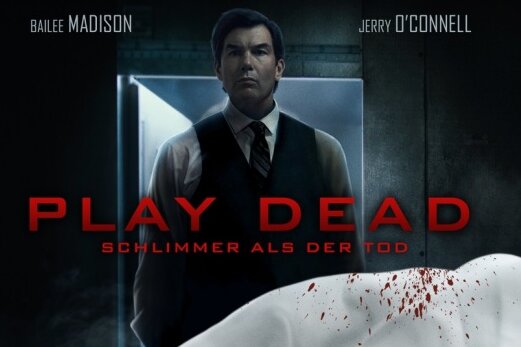 eine Blu-ray und eine DVD von "Play Dead - Schlimmer als der Tod"