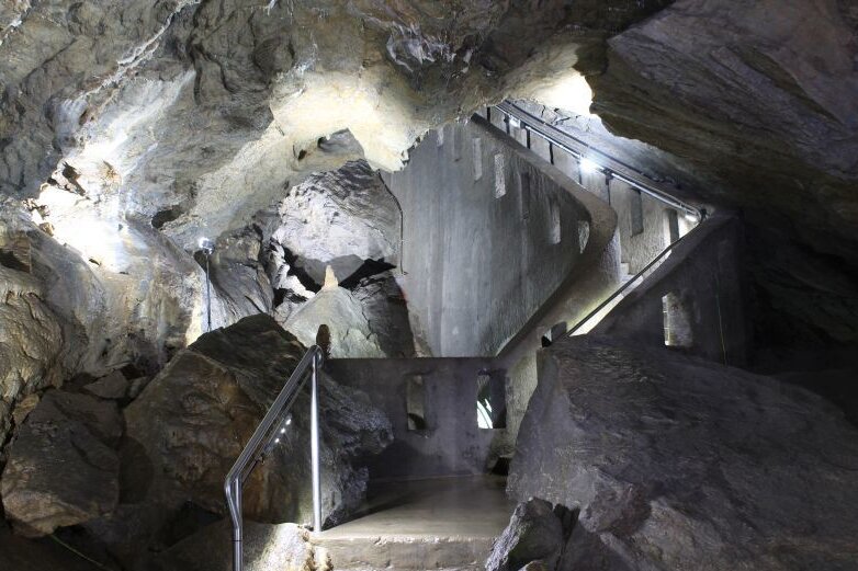 Drachenhöhle Syrau: Magischer Ausflugsort für Familien 