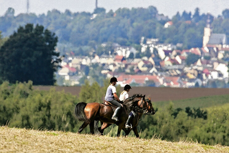 Wandern in Westsachsen: Oberlungwitz - Fantastische Ausblicke reizen Wanderer und Reiter 
