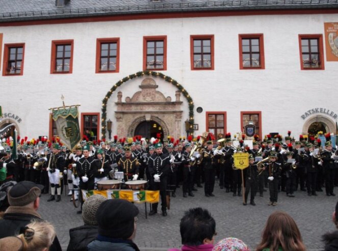 Bild 4 Bergzeremoniell vor dem Rathaus in Marienberg.