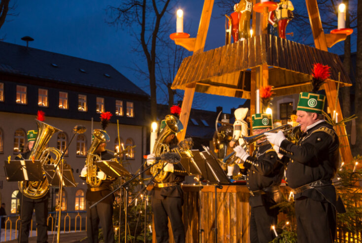 Bild 10 Weihnachtliches Flair beim Wiesenthaler Advent in Oberwiesenthal.