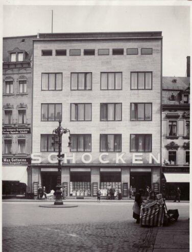 Bild 1 Das Schocken-Kaufhaus am Ende der 1920er Jahre.
