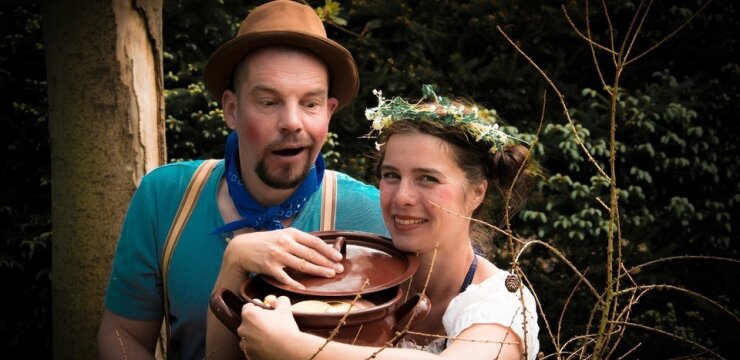 Bild 2 Am 10. Oktober spielt das Wandertheater Schwalbe das Märchen vom "Fischer und seiner Frau".