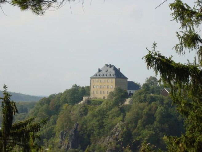 Bild 1 Private Eigentümer bemühen sich um die Erhaltung von Schloss Hirschberg.