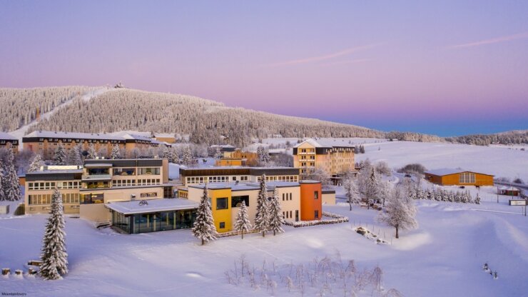 Bild 2 Das Elldus Resort in Oberwiesenthal ist ein Wellnesshotel mit Ferienwohnungen und einem super großen und schönen Spabereich.