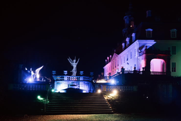 Bild 2 Schloss & Park Lichtenwalde waren zur ersten Saison der LUMAGICA Lichtenwalde eindrucksvoll illuminiert.